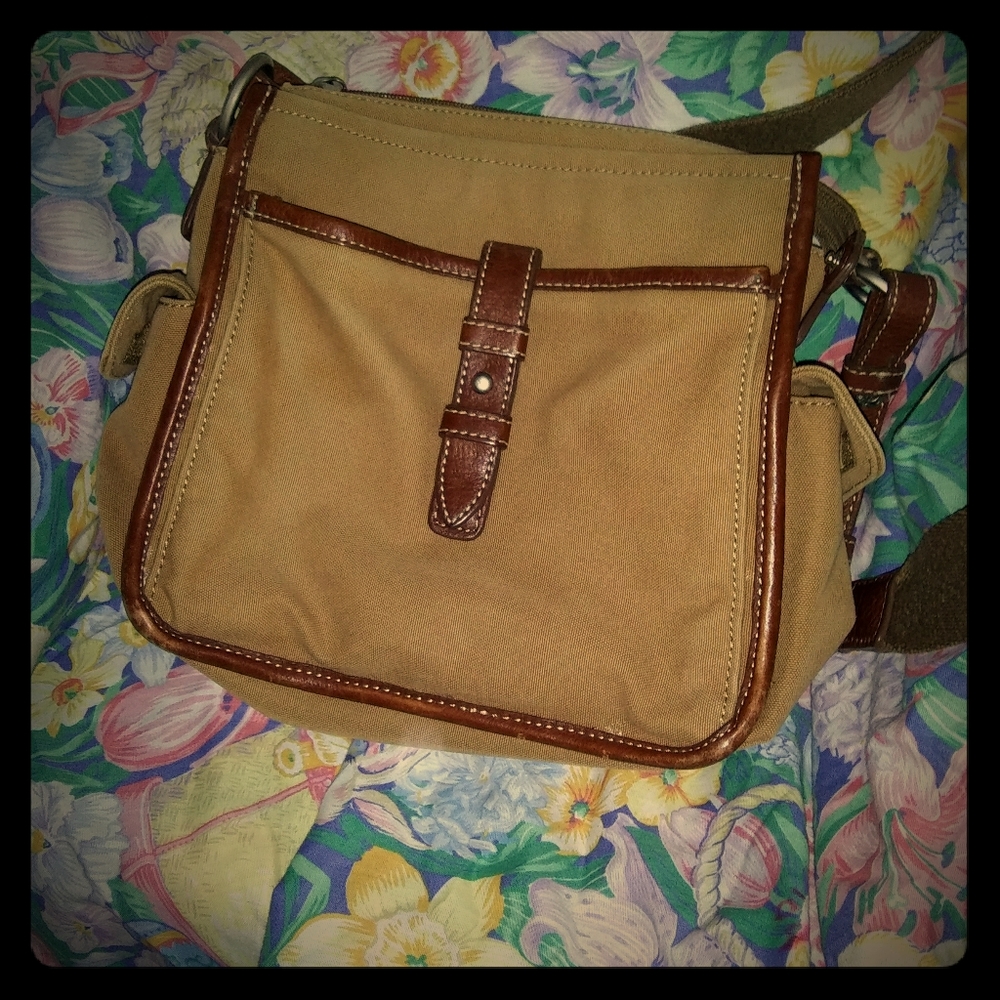 Fossil shoulder bag/ crossbody